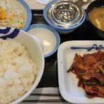 松屋 - 豚キムチ定食