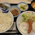 松屋 - ソーセージエッグW定食(大盛)