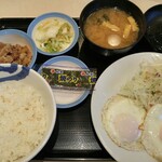 松屋 - ソーセージエッグW定食＋ライス大盛り