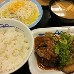 松屋 - 牛焼肉と茄子とにんにく味噌定食