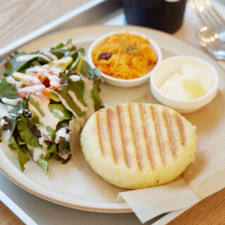 カフェ ノーチェ_0