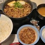 松屋 - お肉どっさり牛鍋膳(小鉢：牛皿)