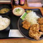 まんぷく処 どんぶり勘定 - からあげ定食850円