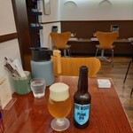 チーズケーキと彩りカレー Luna piena - こちらでお酒は初めて。