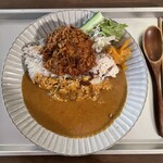 西洋亭 市 - カツカレー1枚（デフォはソースがついてないカツがカレーの上に乗るのですが、ソースカツ仕様でカレーがかつかない場所にしていただきました）