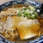 日の出食堂 - 正油ラーメン550円