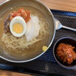 Karubi Don To Sun Dwu Bu Sem Monten Kandon - 韓国冷麺
