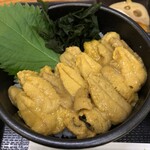 Katakura Shouten - ウニ丼（小）1,800円