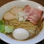 ラーメン 裏健やか - 後ろから