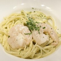 ジ・オリエンタルテラス - 季節のパスタ　レモンバジル＋海老の生パスタ　さっぱり　海老大きいです♡