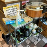 Kawa De Ramenten - ランチタイムはセルフサービスの、ごはん、桑名海苔つくだにが食べ放題です。