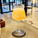 FAR YEAST TOKYO Brewery&Grill - Peach Smoothie