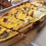 パムッカレ - 挽肉と卵のトルコ風ピザ