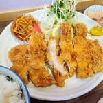 定食や　遊華 - 大とんかつ250g