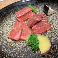 北新地 肉料理 名門 - 