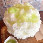 NOIE - 生メロン(追いシロップ付き)  1320円
                        天然氷に変更 +275円