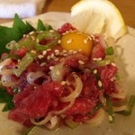 杉田もつ肉店 - 塩ユッケ