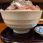 Ayamiya - 横から見た大漁刺身のっけ丼