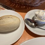 Trattoria Tanta Bocca - パン