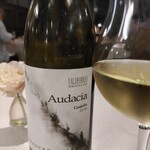 レストラン ラタン - 鱸にはスペインの白  熟成感あり お上品な控えめな樽香  よきよき