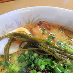 ラーメン櫻島 - 櫻島流味噌ラーメン　根コンブ細切りです