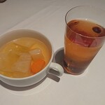 ジードロップ - お決まりの牛蒡茶とスープ