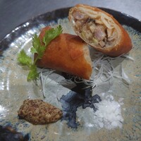 豚肉・筍・干し椎茸の春巻　2本