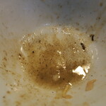 中華そば いづる - 丼の底に残る煮干しの細粒やら