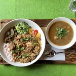 スプーンソング - 【3月1日(水)】チキンコランブとチキンビリヤニのセット