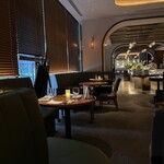 バルバッコア - 店内の中心にサラダビュッフェ