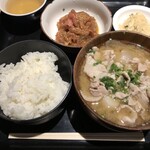 銀座 岩戸 - 豚汁定食