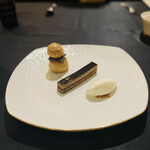 ガストロノミー ジョエル・ロブション - 