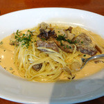 グリックグリル - ポルチーニ茸と牛肉のクリームソースマルサラ酒風味 単品（パン・スープ付き）