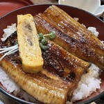 うな中 - うなぎ丼(特上) 2,200円