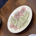 チャイナキッチン 餃子王 - 海老の水餃子、ラムとパクチーの水餃子