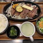 炭火焼肉 南大門 - ジューシーリブステーキ定食