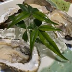 天ぷら山家 - 岩牡蠣