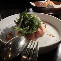 ザ タヴァン グリル＆ラウンジ - 