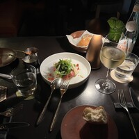 ザ タヴァン グリル＆ラウンジ - 