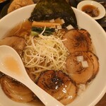 博多鶏塩らぁめん みやびや - 醤油チャーシュー麺