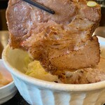 Michi No Eki Mitsumata - 肉厚で軟らかいチャーシュー丼