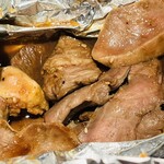 大衆焼肉ホルモン酒場 とりとん - 