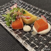 DADA - 夏野菜のプレッセと八幡平サーモンのサラダ仕立 フロマージュブランのソース