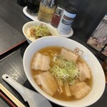 喜多方ラーメン 坂内 - 