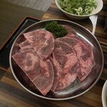 Yakiniku Sutairu Nikuhoudai - 