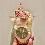 ADAGIO CAFE - 桃のイートンメス