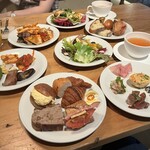 MORETHAN TAPAS LOUNGE - 