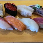 Sushi Yamato - ランチ握り。味噌汁、茶碗蒸し付き1240円税込。