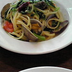 浅蜊と大根菜のパスタ