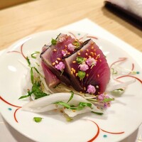 鮨 福原 - 三重のカツオ 藁で炙ったの